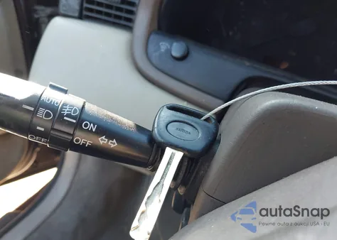 1996 Lexus Sc 300 z USA, uszkodzony, nr VIN JT8CD32Z6T0033859